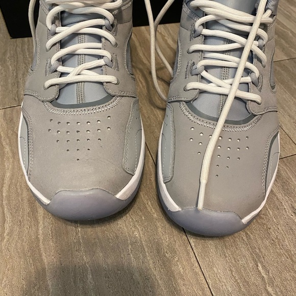 NIKE AIR JORDAN POINT LANE WOLF GREY-WHITE-COOL GREY SZ 10.5 [CZ4166-002] - Picture 2 of 11